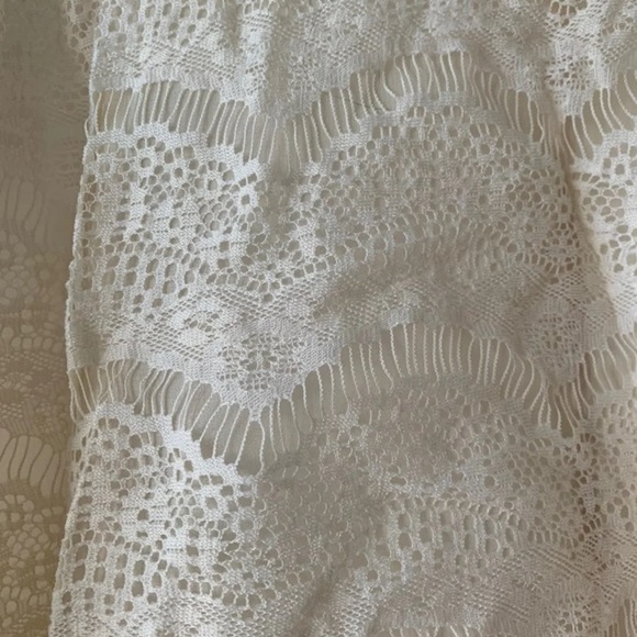 Lace Front Shirt - Picture 2 of 2